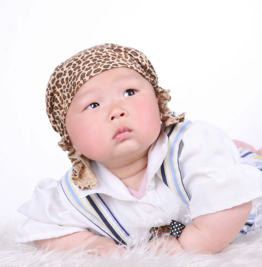 夏季怎样保持穿纸尿裤的宝宝小屁股洁爽_婴儿