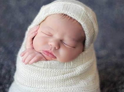冬季宝宝皮肤保养要应对的2个问题_宝宝呵护
