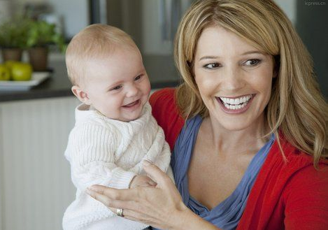 婴儿呕吐的护理小常识_消化系统