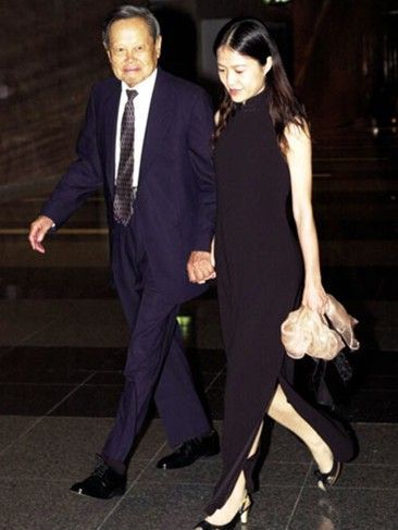 盘点娱乐圈内令人咋舌的祖孙恋 (三)