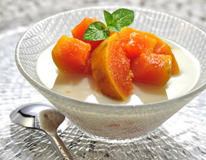 营养汤谱:木瓜鲫鱼汤的做法_木瓜鲫鱼汤_孕前