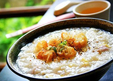 秋季宝宝补钙:虾皮碎菜粥_宝宝，补钙_微量元素_亲亲宝贝网