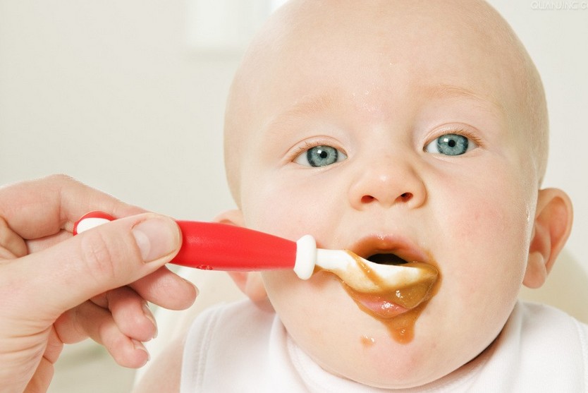 4~6个月宝宝辅食添加的几个关键词_辅食添加
