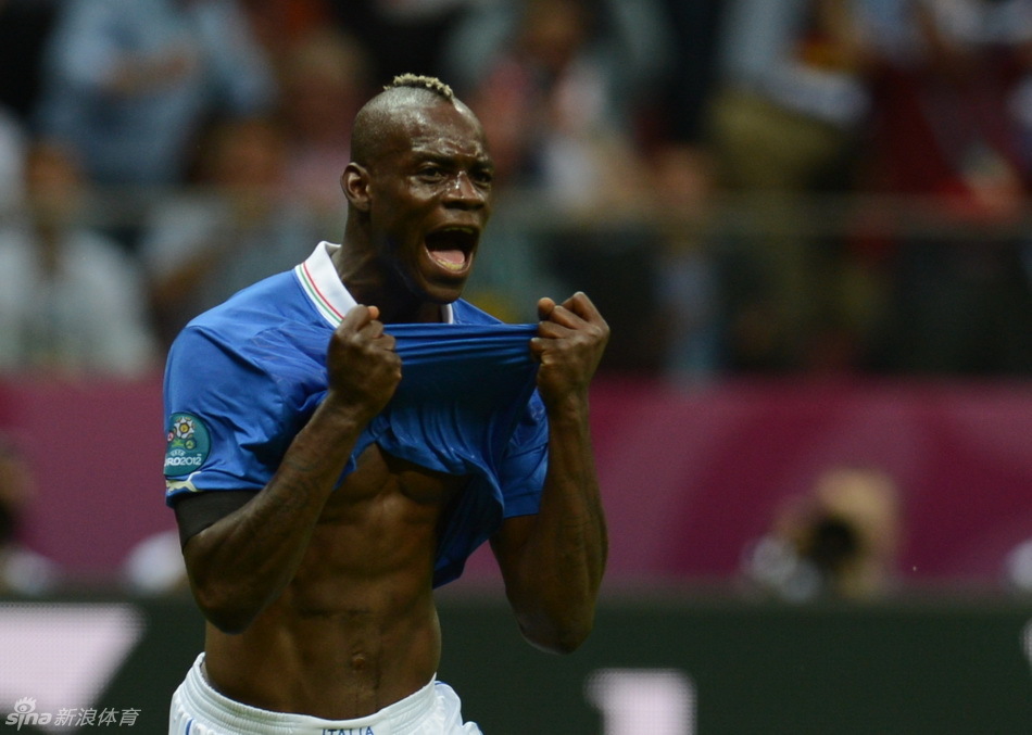 巴神独揽两球 意大利2:1击败德国进决赛