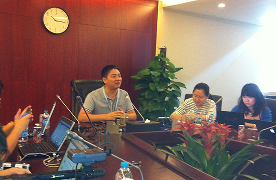 京东打苏宁指挥部京东的主要目标是打得苏宁