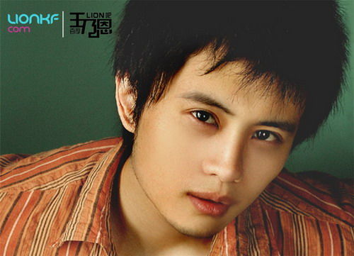 王乃恩无缘中国好声音刘欢组四强 王乃恩个人