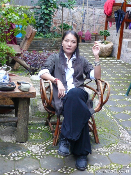 哈尼王子李维真幕后推手曝光 富姐老板黄莺秀