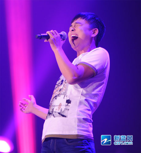 中国梦想秀洋芋疙瘩(贺东)唱high歌 陕北小伙秒