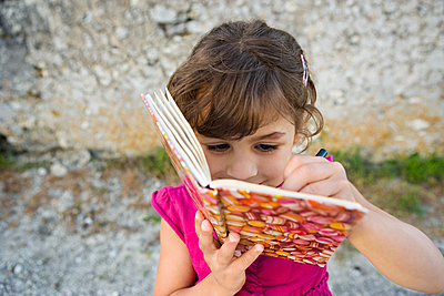 儿童学美术有哪些好处?_艺术特色