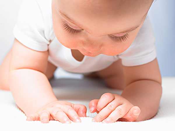 婴儿早期教育 推荐0~3个月婴儿早期教育方案 