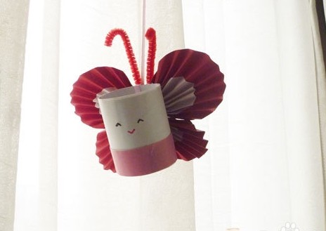 幼儿手工:卫生纸筒手工制作可爱蝴蝶