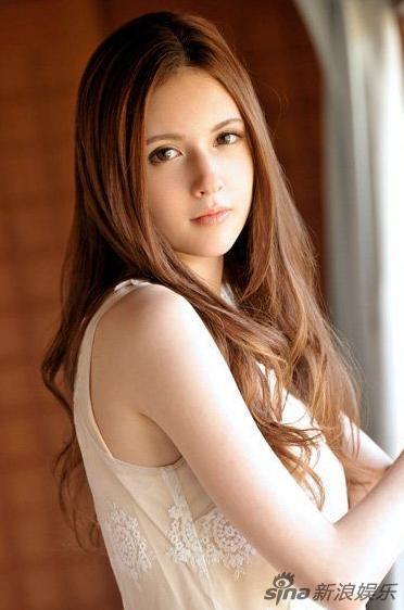 最近岛国爱情动作片新宠泷泽萝拉要出全裸AV的消息让整个网络都沸腾了，你是否还在都出求宠泷泽萝拉新片种子呢，现在说下载神马的都是浮云，先来看看照片过过眼瘾吧，这里有最全的宠泷泽萝拉写真。