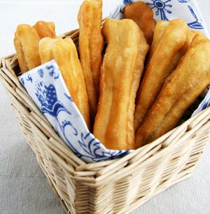 油条怎么炸好吃?油条必须两根一起炸吗