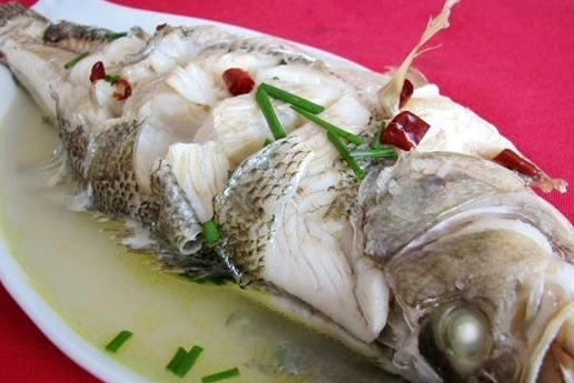 孕前营养食谱:香菇鲫鱼汤_孕前饮食