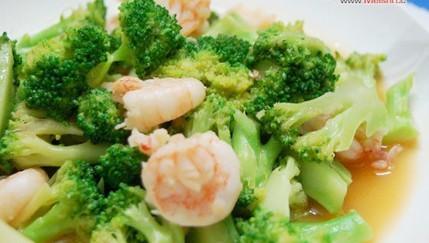 宝宝食谱推荐:西兰花炒虾仁_幼儿