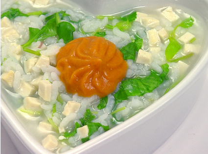 宝宝补钙辅食食谱 崔玉涛说六个月前不用补钙,长得快的孩子也不用