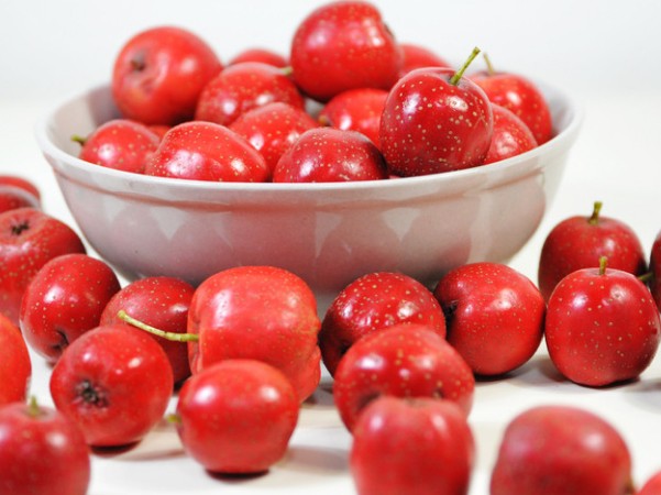 孕妇不能吃山楂,容易引起流产_孕期