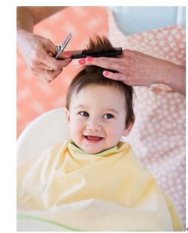 明一奶粉育儿专家:给宝宝剪头发_奶粉新闻