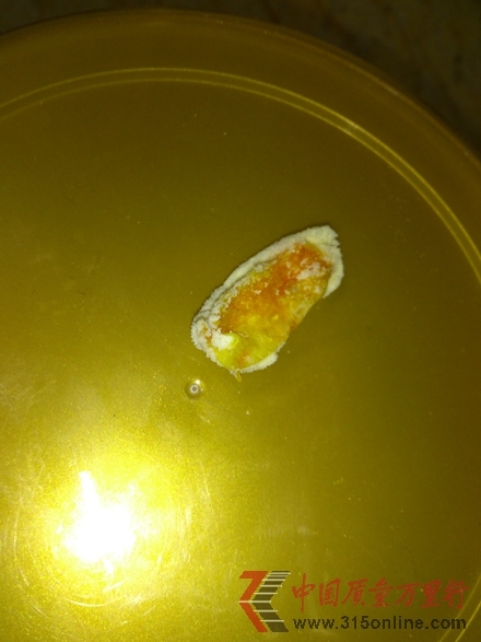美素佳儿3段奶粉现大块黄色异物 进口奶粉质量