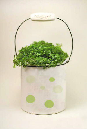 巧妙改造奶粉罐 七个奶罐做成小桌子_奶粉罐