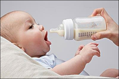 给宝宝冲调奶粉的正确方法