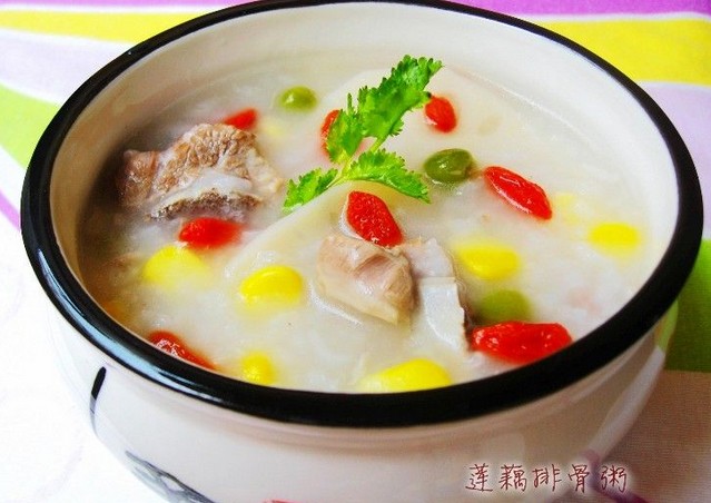 冬季养生食谱-砂锅排骨粥_妈妈冬季养生
