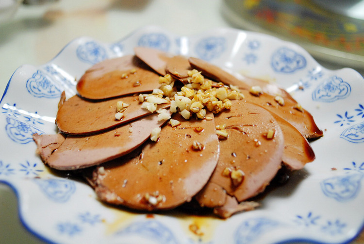 高胆固醇的食物不适宜多吃_饮食禁忌_亲亲宝贝网