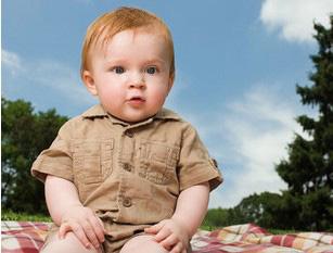 宝宝几个月能辨认声音