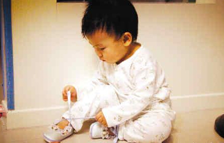 【宝宝冬天出门穿什么】新生儿冬天出门穿什么