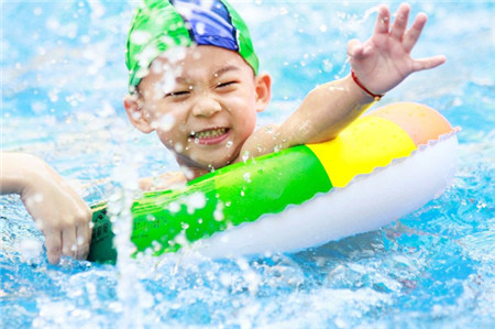 小孩学游泳会长高吗