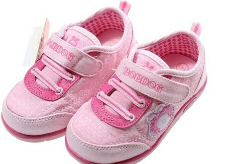 宝宝冬天穿什么鞋子好