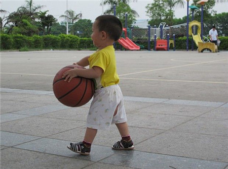 小孩打篮球的好处