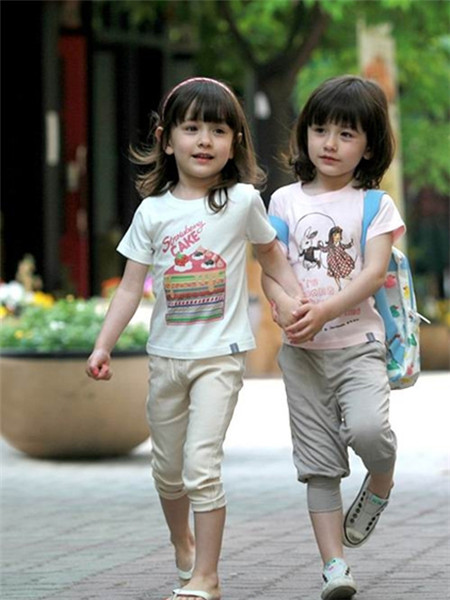 【2016年猴年双胞胎女孩唯美的名字大全】_2