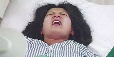 年轻孕妈不愿顺产，医生再三询问下，她说出了这个尴尬的原因~