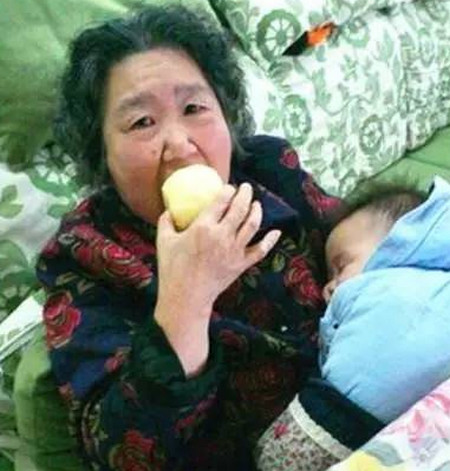 宝宝发烧，婆婆却用捂的，我埋怨了几句，婆婆一气之下回老家了