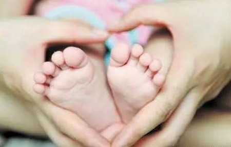 婆婆嫌弃我生女孩，老公不帮我，我妈说了这段话，连公公都赞好