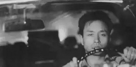下班后还忙的男人，其实大多是在逃避家庭~