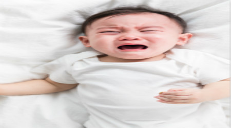 宝宝喉咙有痰，咳不出来，咽不下去，怎么办呢？