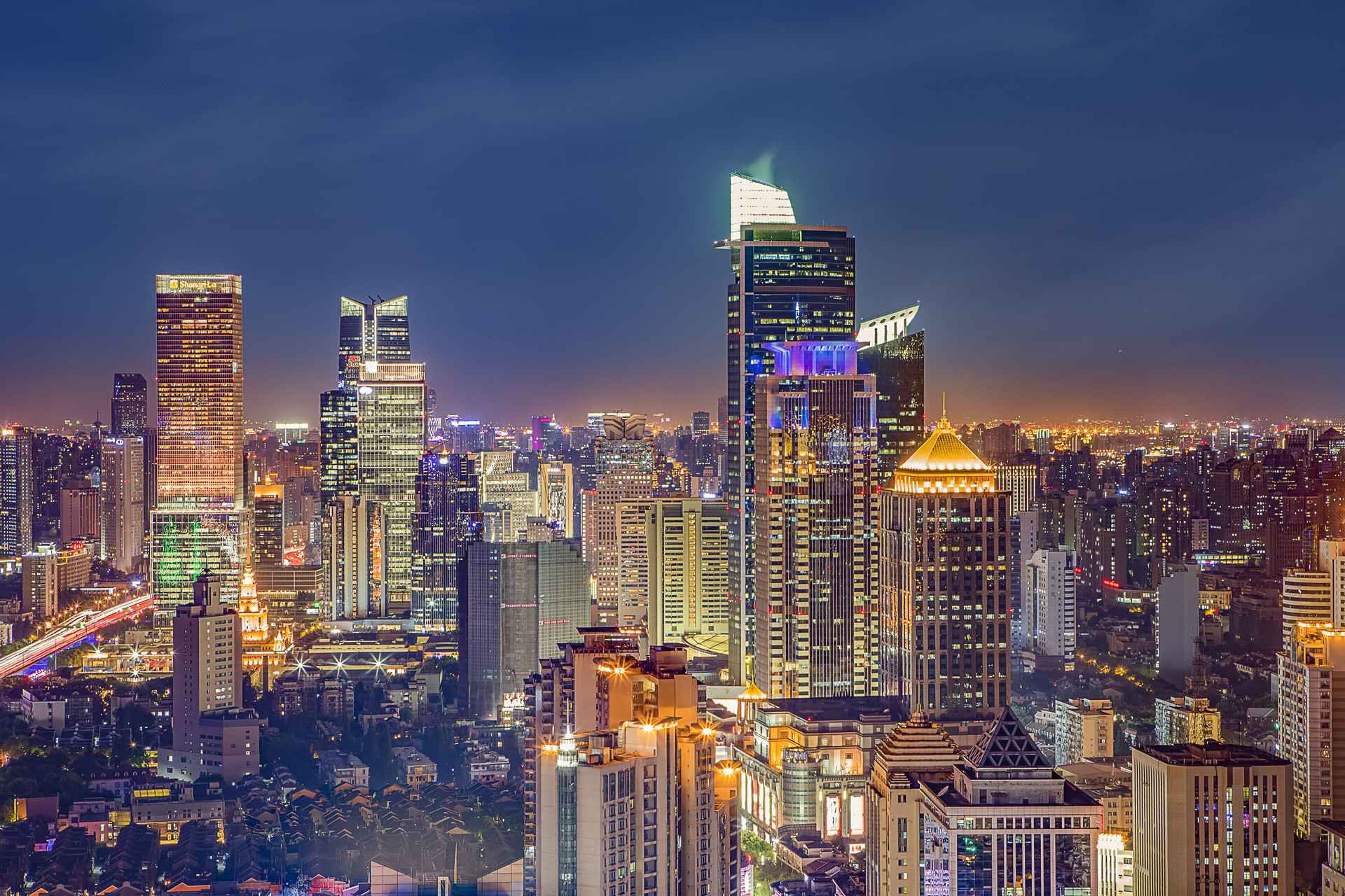 迷人的夜景作文800字