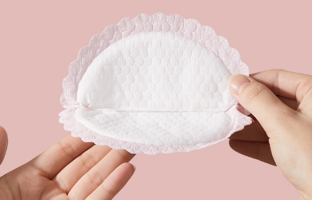 防溢乳垫是一次性的好还是可洗的好 溢乳垫的使用步骤图