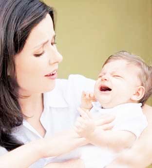 宝宝打嗝怎么办_宝宝打嗝,给宝宝拍嗝_婴儿健