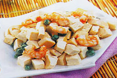 虾仁炒豆腐